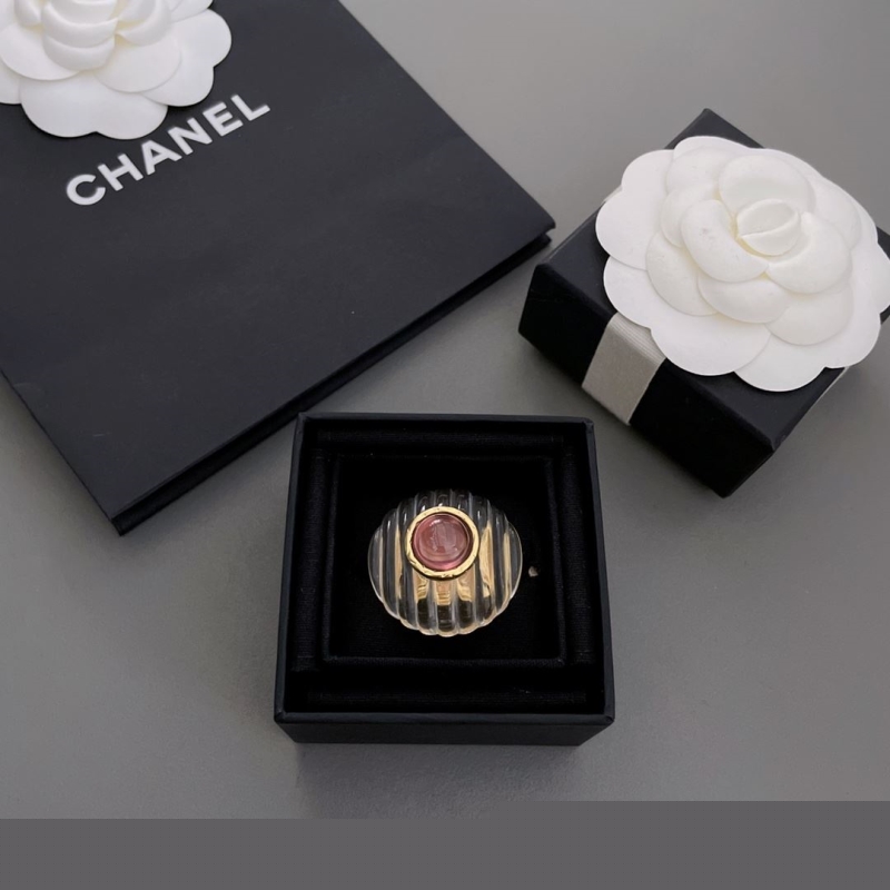 Ch*el rings